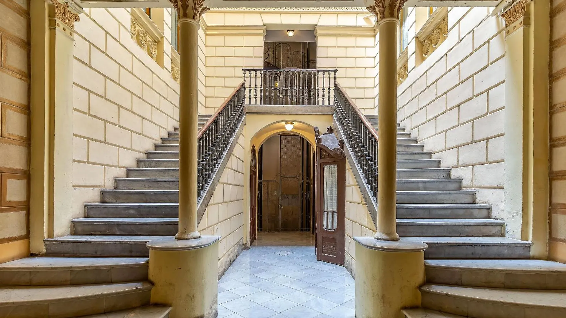 Daire Canela Homes Barcelona Charming